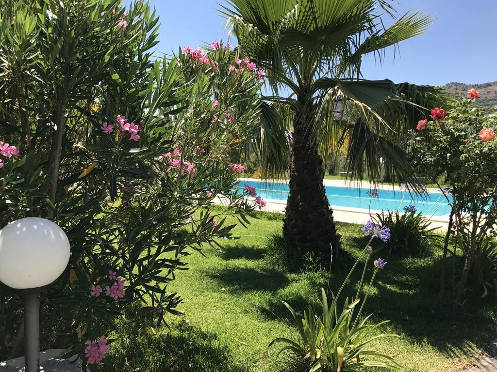 Villa Uliveto Francavilla di Sicilia Exterior foto
